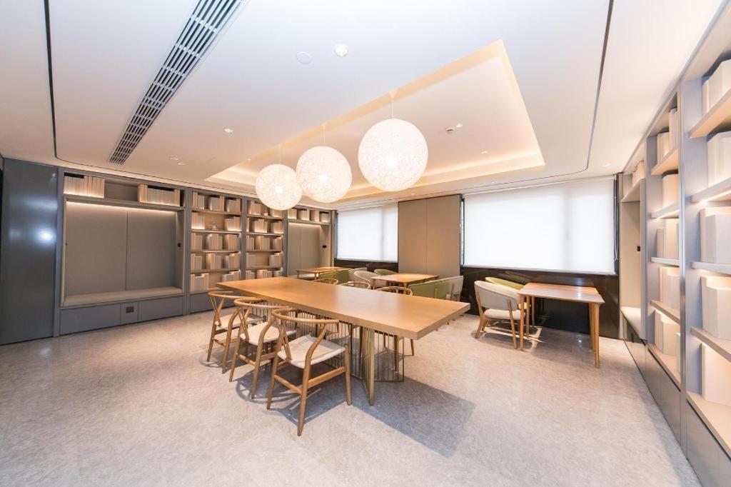 Ji Hotel Shanghai Xujiahui Екстер'єр фото