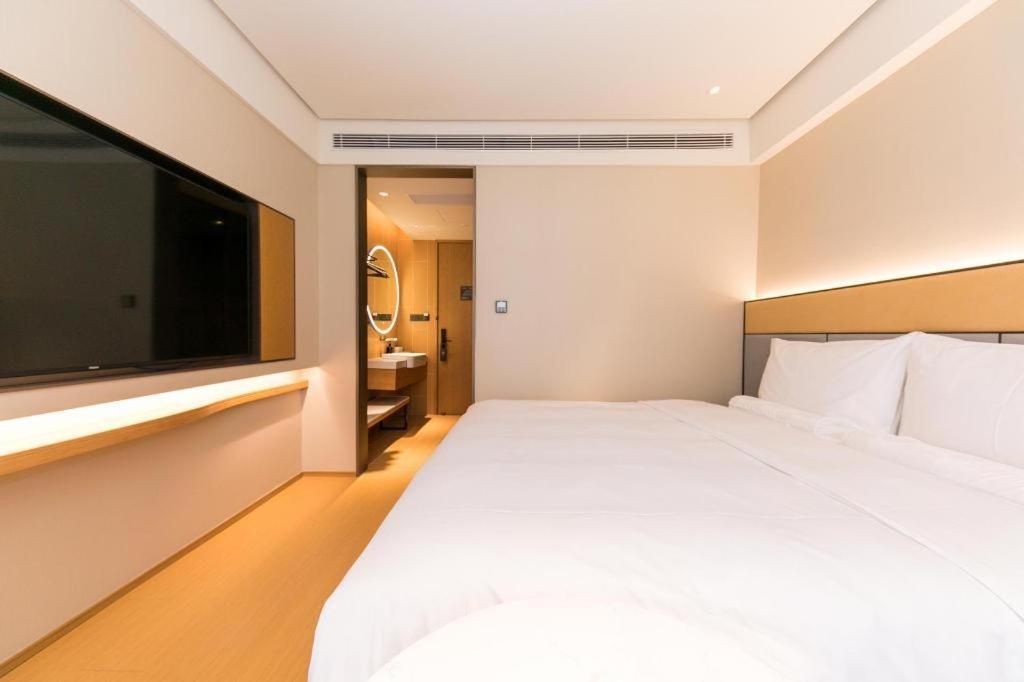 Ji Hotel Shanghai Xujiahui Екстер'єр фото