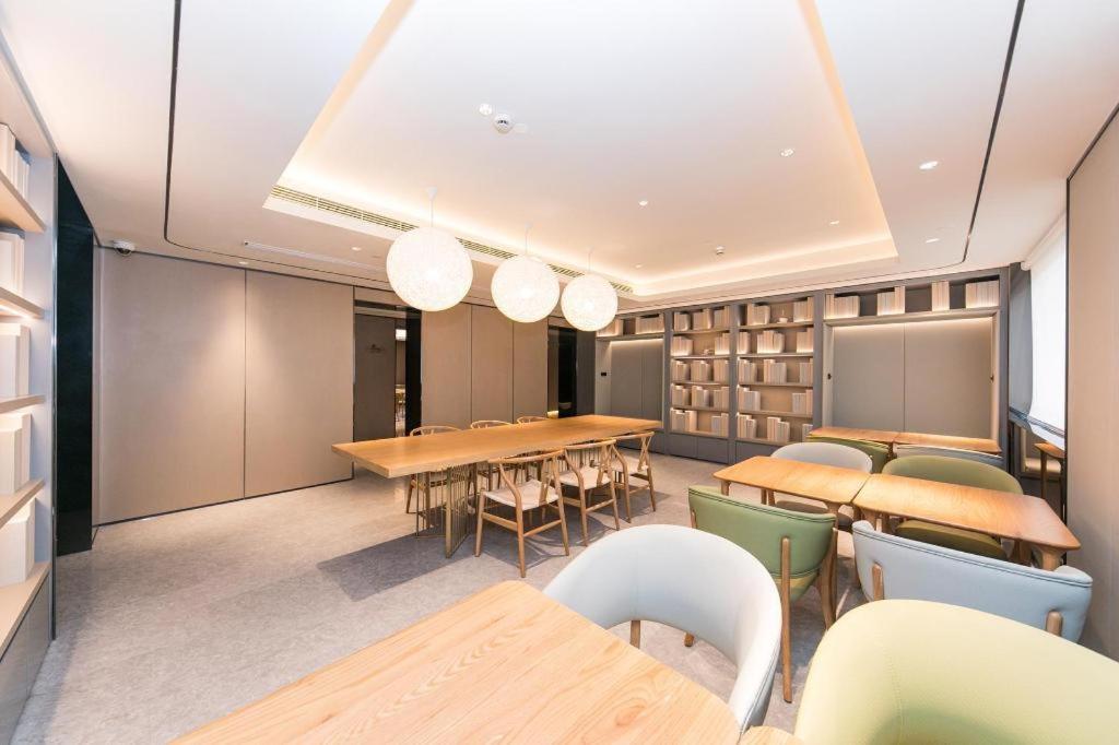 Ji Hotel Shanghai Xujiahui Екстер'єр фото