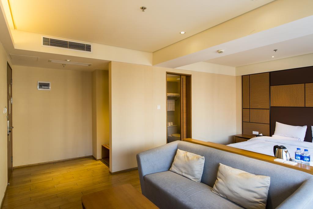 Ji Hotel Shanghai Xujiahui Екстер'єр фото