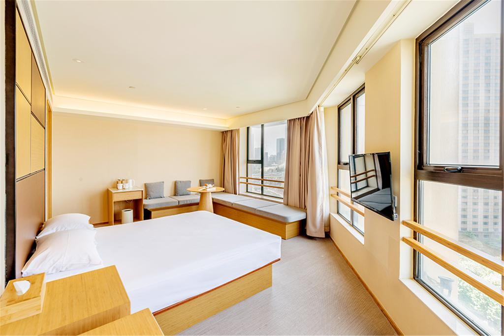 Ji Hotel Shanghai Xujiahui Екстер'єр фото