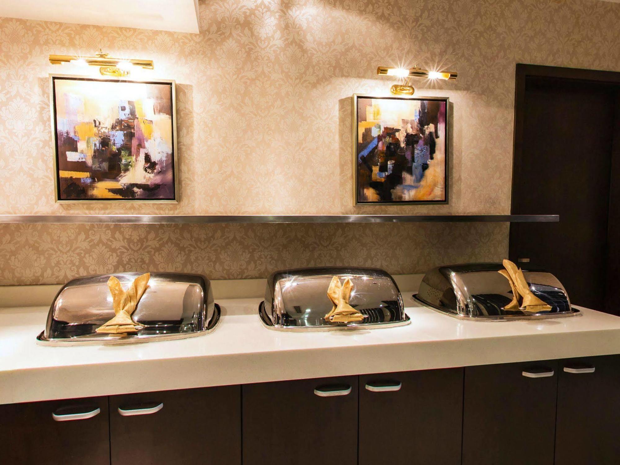 Ji Hotel Shanghai Xujiahui Екстер'єр фото