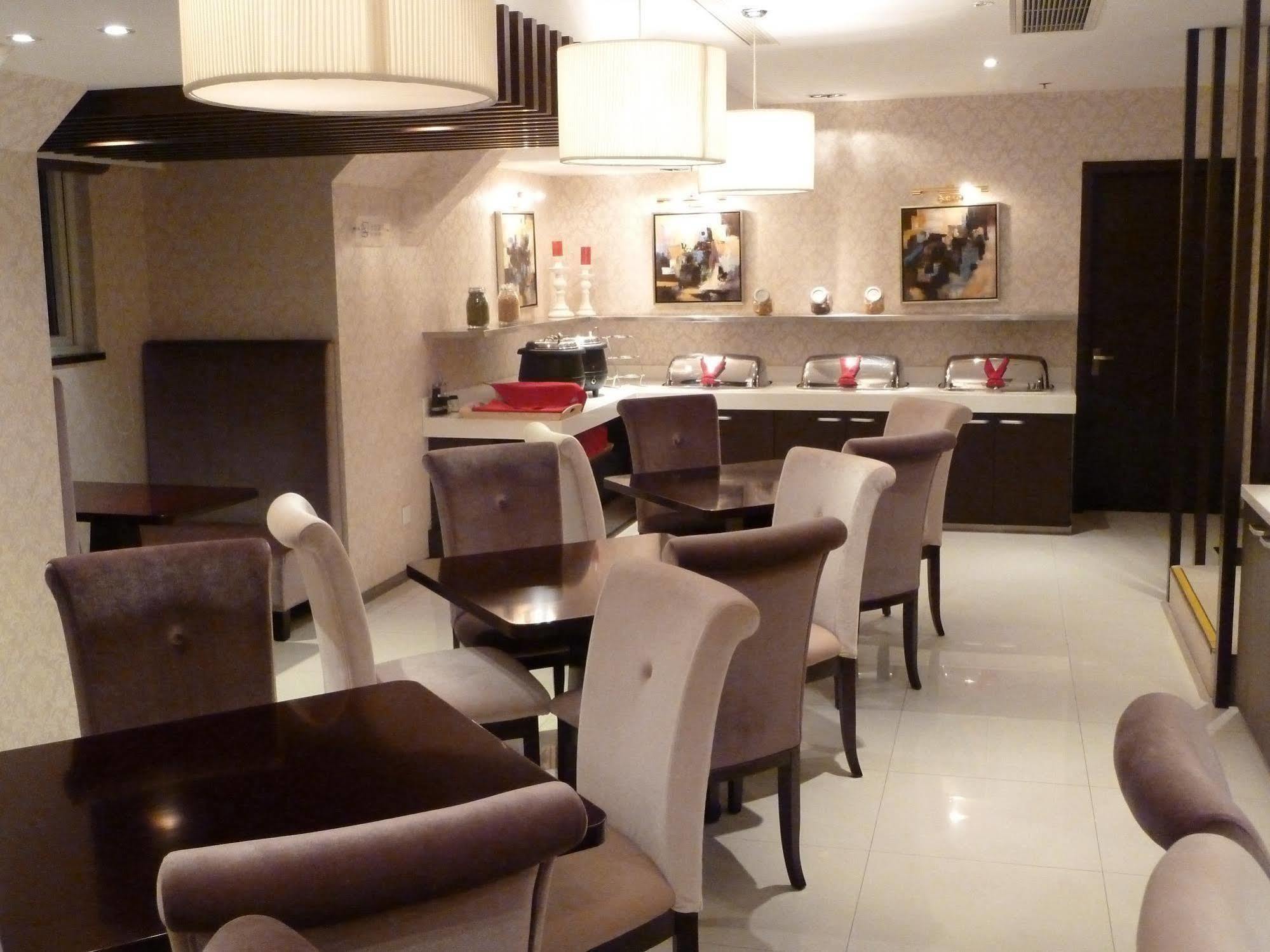 Ji Hotel Shanghai Xujiahui Екстер'єр фото