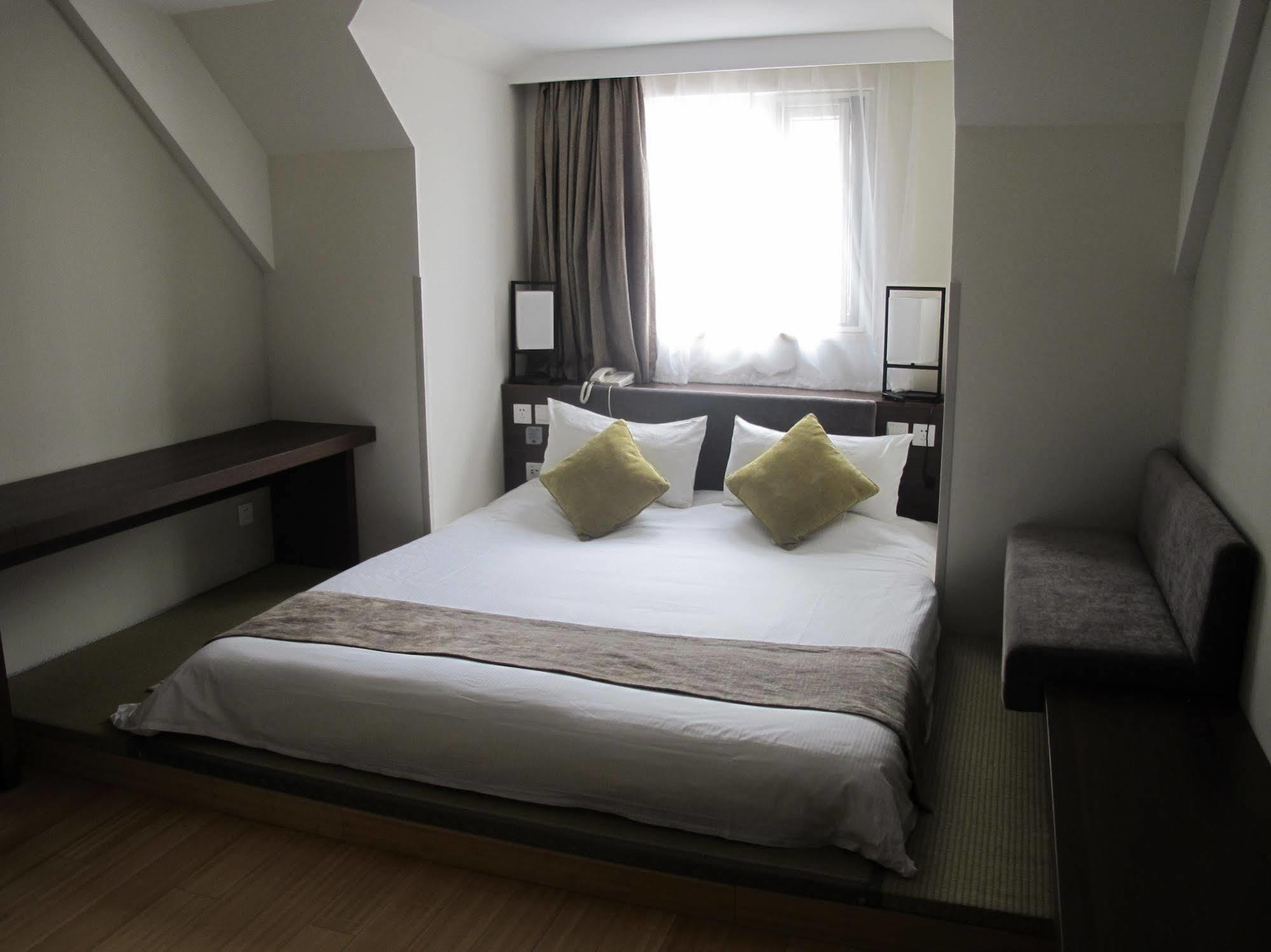 Ji Hotel Shanghai Xujiahui Екстер'єр фото